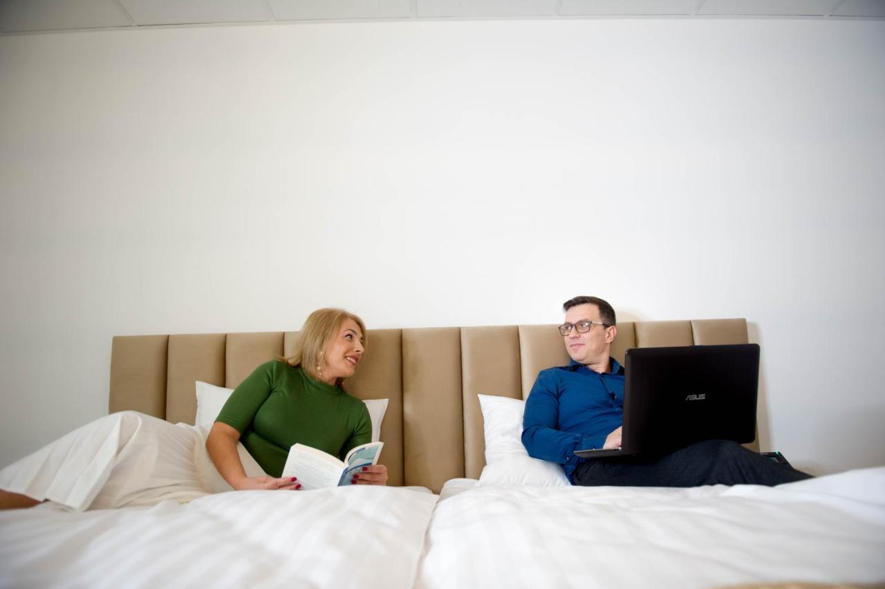Friends Residence Apartments Timisoara Ngoại thất bức ảnh